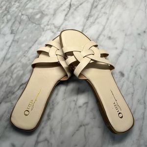 Women’s Olivia flats